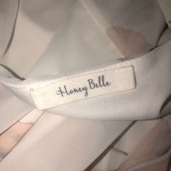 white mini dress floral detail with sheer sleeves - Picture 4 of 4